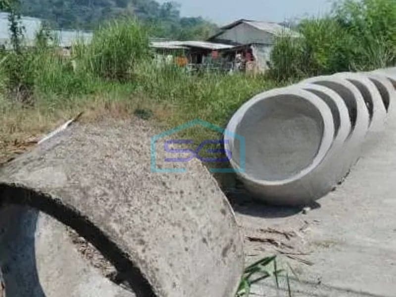 万隆西部索朗战略性地块出售 占地1000平方米