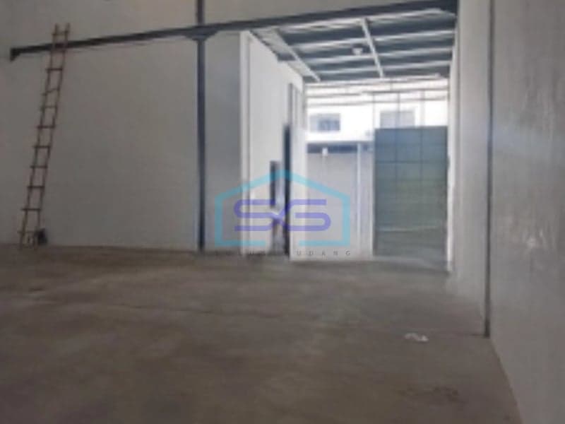 Cheapest Warehouse for Rent Container Access Near Kataraja Toll Gate, Tangerang, Building Area 169 m²