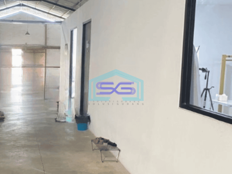 Dijual Gudang Luas Tanah 568 m2 Lokasi Margomulyo Surabaya