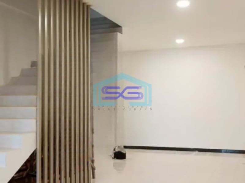 Dijual Ruko Luas Bangunan  170 m² Lokasi Strategis di Klojen Malang