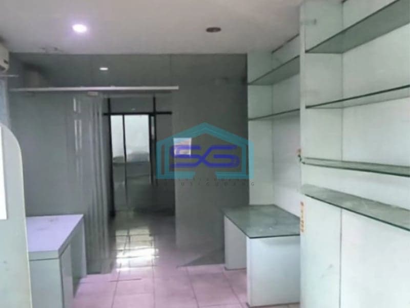 Disewakan Gudang Luas Tanah  360 m² Lokasi di Jakarta Barat