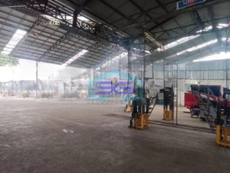 Dijual Pabrik Luas Bangunan 2282 m2 Lokasi Bebas Banjir di Cibinong Bogor