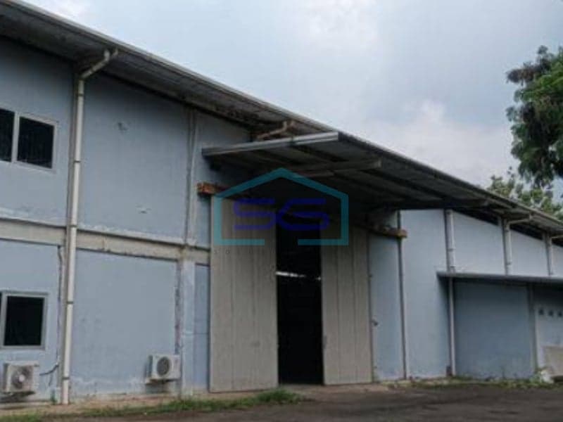 西爪哇省茂物市奇克亚斯出租即用型仓库，建筑面积2200平方米