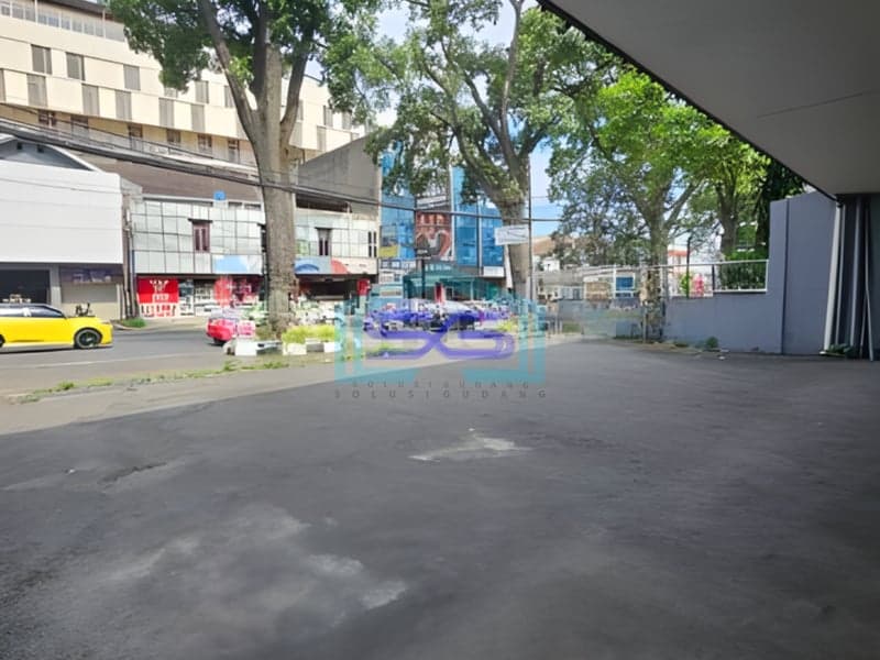 Disewakan Ruang Usaha Cocok Usaha di Mainroad Cihampelas Bandung LB 375m2