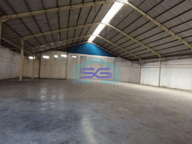 Disewakan Gudang Luas Tanah 1300 m² di Holis Cigondewah Bandung