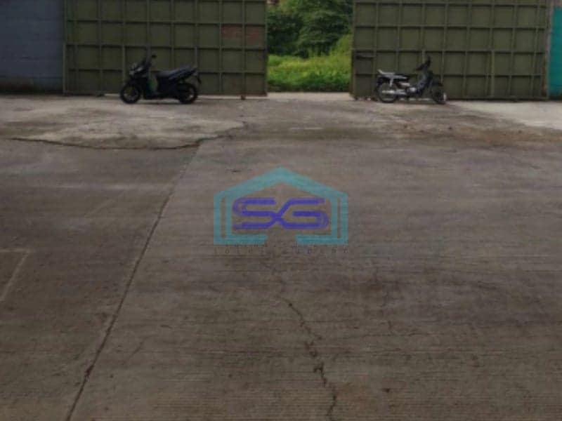 Disewakan Gudang Besar di Cipondoh Tangerang Sudah Renovasi SHM LT 1600m2