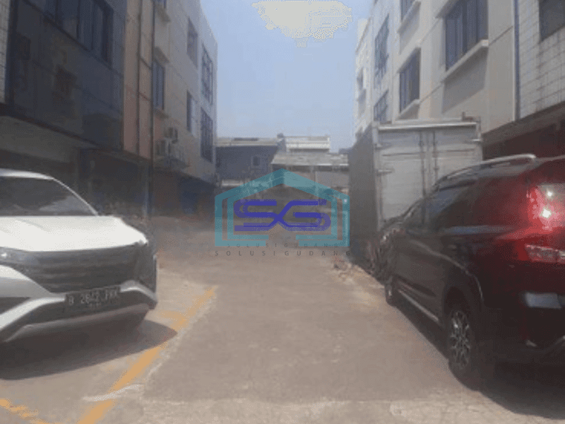 Disewa Ruko komersial 4lantai di Gajah Mada Jakarta Pusat