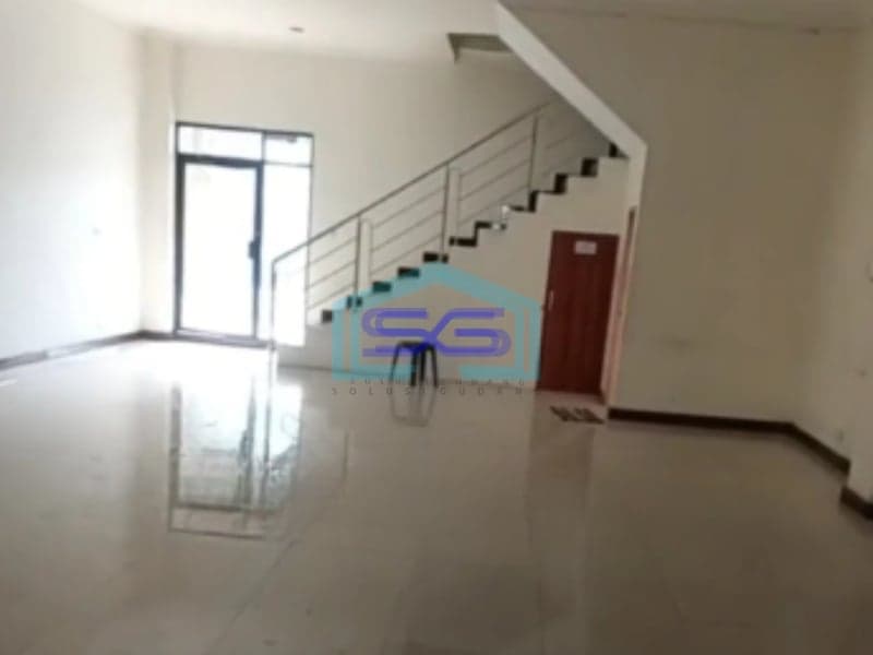 Dijual Ruko 3 Lantai Mahendradata Denpasar Bali Parkir Luas LT 300m2