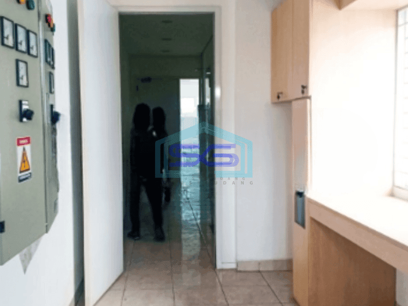 Disewakan Ruko di Jalan Utama Rawamangun Jakarta Timur Luas Bangunan  350 m²