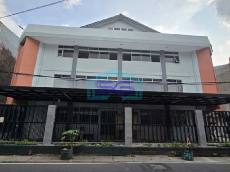 Disewakan Gedung Ruang Usaha di Gunung Sahari Jakarta Pusat Luas Bangunan 3300m2