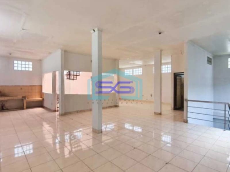 Disewakan Ruang Usaha Harga Murah Mainroad Raya Kopo-Astana Anyar Bandung LB 600m2