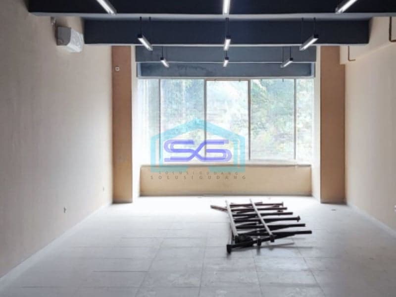 Dijual Ruko Strategis Luas Bangunan 100 m² Lokasi Karawaci Tangerang