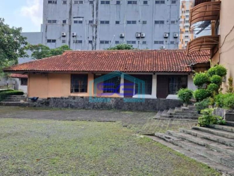 Dijual Tanah Bonus Bangunan Di Jl Warung Jati Barat Ragunan Jakarta Selatan LT 3849m2