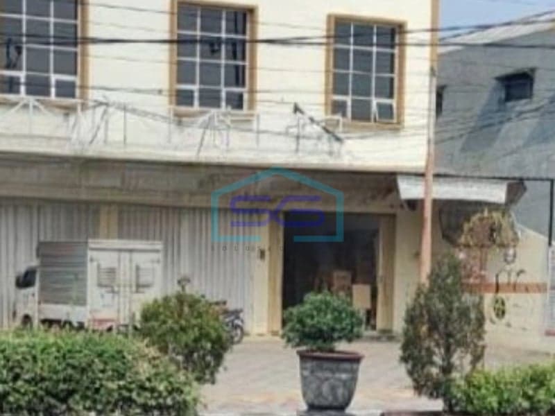 Disewakan Ruko Lokasi Strategis Luas Tanah 120 m² 2 Lantai di Mojokerto