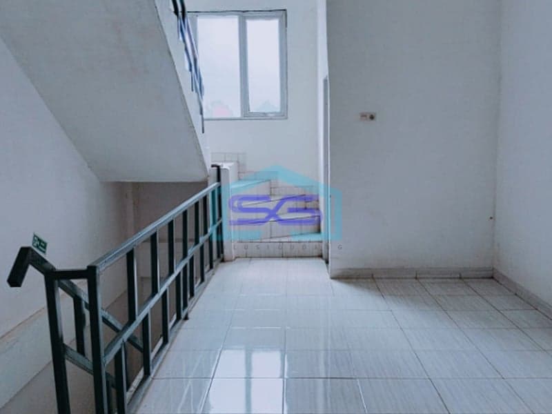 Disewakan Ruko 3 Lantai Siap Pakai & Strategis di Jl. Alamsyah Ratu Prawiranegara, Palembang LB 192m2
