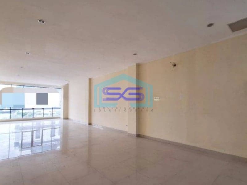Disewakan Ruko Strategis 3 ½ Lantai Di Rawamangun Jakarta Timur