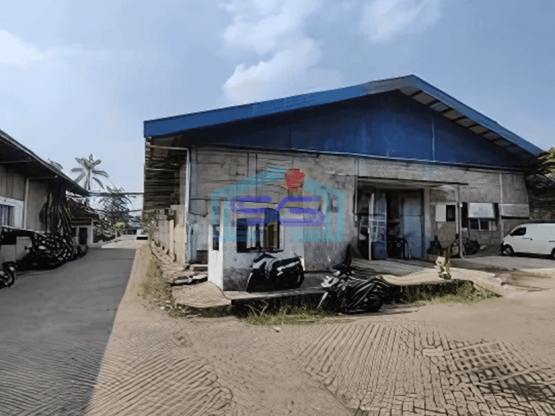 Disewa Gudang Bagus LB 1380 m² di Jl Raya Legok Karawaci Tangerang