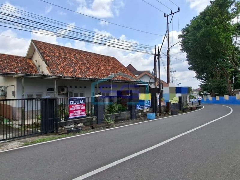 Dijual Tanah Bonus Bangunan di Pinggir Jalan Raya Kota Palembang, Sumatera Selatan Luas Tanah 630 m²