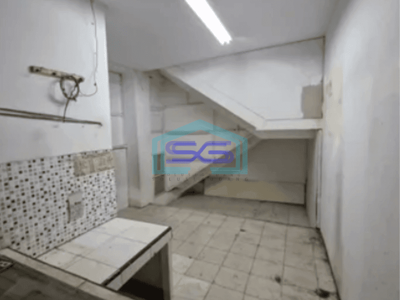 Disewakan Ruang Usaha Luas Bangunan 360 m² di Cawang Jakarta Timur Lokasi Strategis