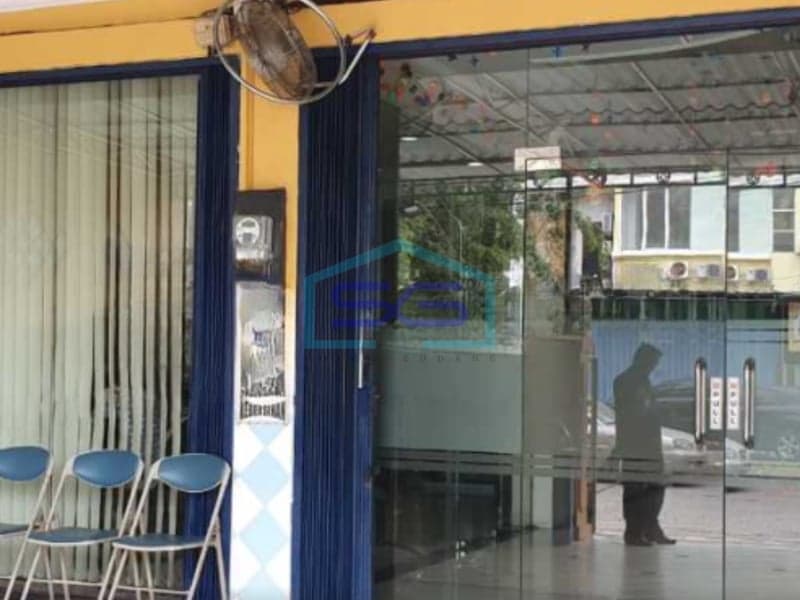 For Sale Cheap Adjoining Shophouses in Taman Palem Lestari, West Jakarta BL 560 sqm