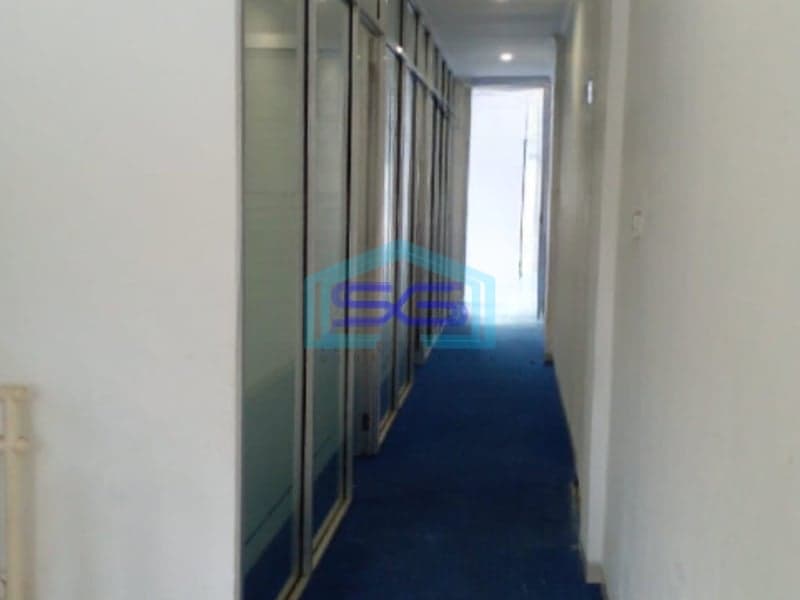 Dijual Ruko Luas Bangunan  270 m² Lokasi di Kebayoran Lama Jakarta Selatan