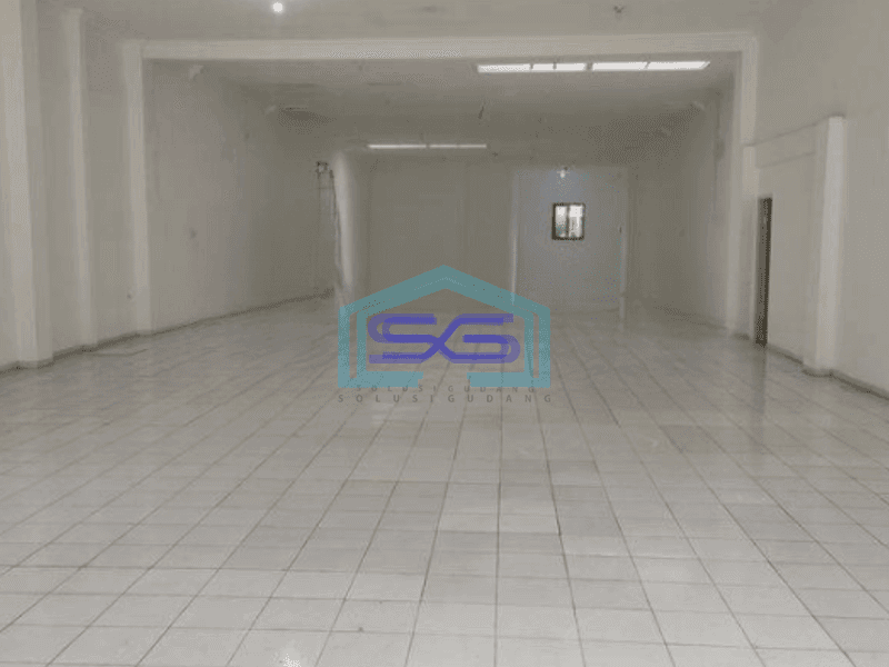 Disewakan Ruko Lokasi Sangat Startegis di Surabaya Kota Luas Bangunan 387 m²