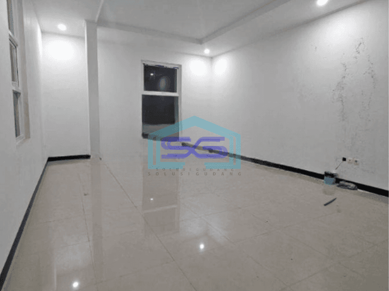 Disewakan Ruko 3 Lantai Luas Tanah  160 m² di Peta Bandung