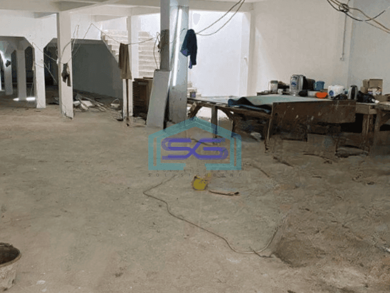 Disewakan Gudang 2 Lantai Luas Bangunan  525 m² di Kalideres Jakarta Barat Akses Container 20 Feet