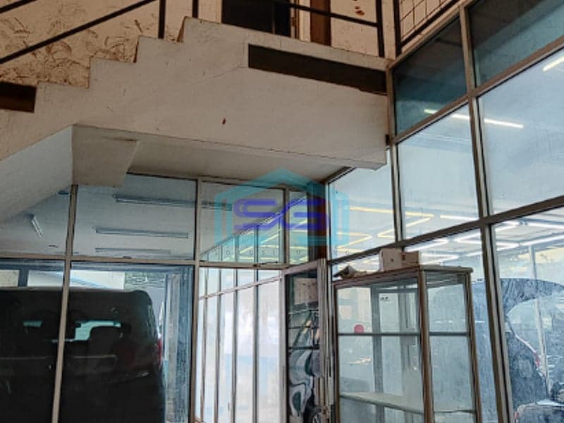 Disewakan Tanah + Bangunan Super Strategis di Jl. Demang Lebar Daun Palembang LT 1148m2
