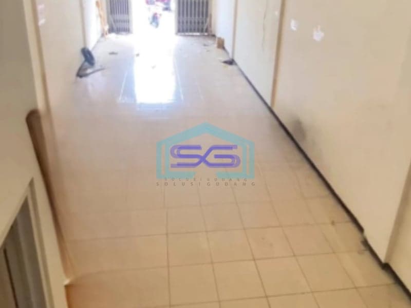 Disewakan Ruko Luas Bangunan 120 m² 2 Lantai Lokasi Strategis di Sukun Malang