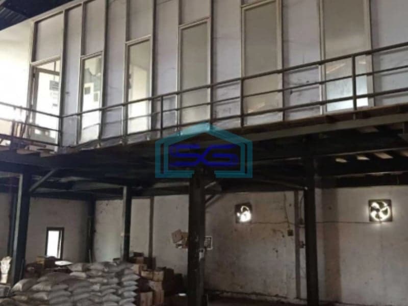 Dijual Cepat Gudang Ex Pabrik 2 Lantai Lokasi Cipondoh Tangerang
