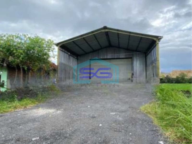 Disewakan Gudang Luas Bangunan  800 m² di Sleman Yogyakarta