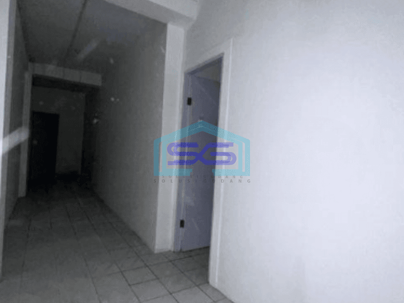Disewakan Ruko 3 Lantai di Dekat Pasar Lama Tangerang