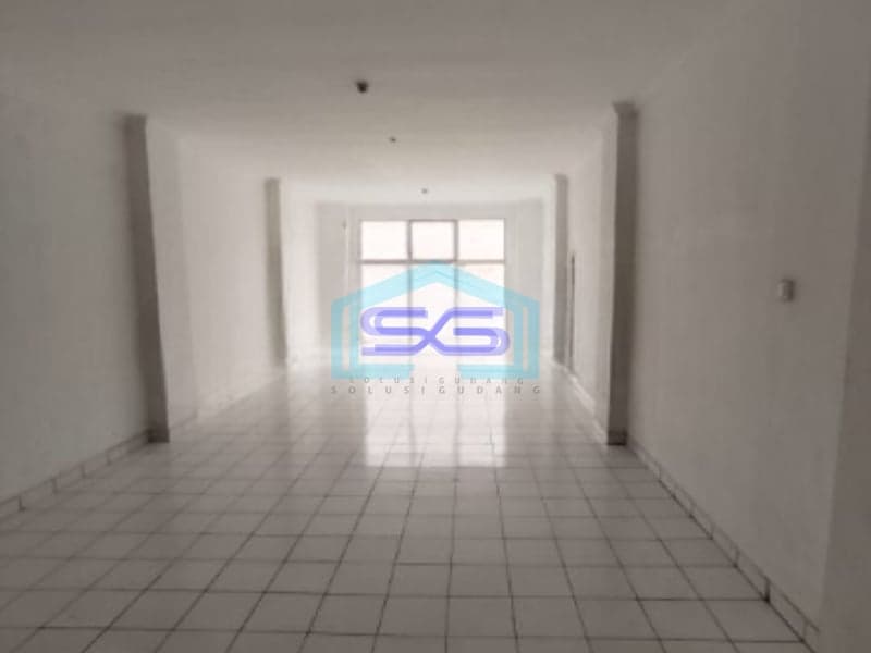 Dijual Cepat Ruko Luas Bangunan 234 m2 Lokasi di Taman Palem Jakarta Barat