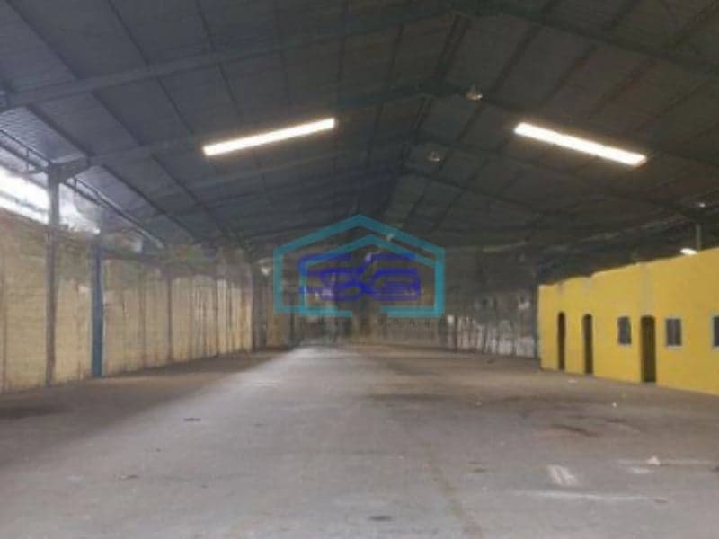 Disewakan Gudang Ada kantor Luas Bangunan  2400 m² di Cikupa Tangerang