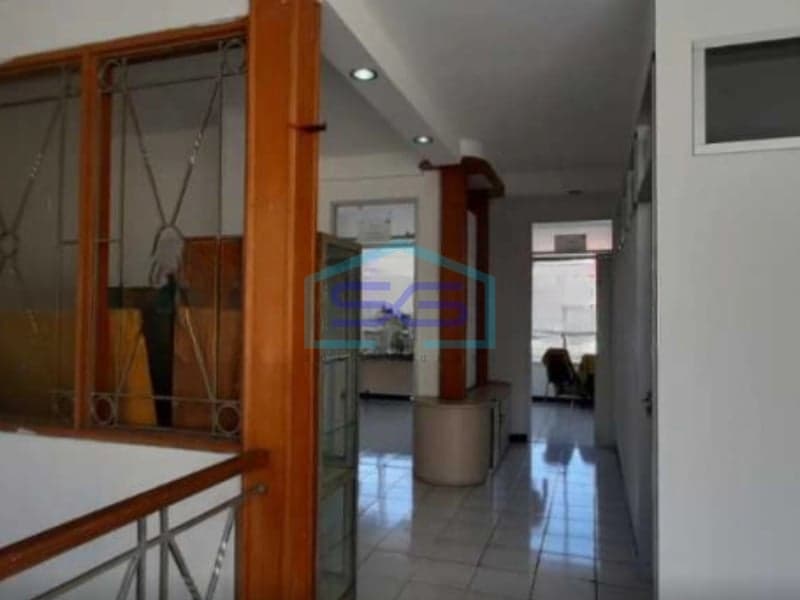 Disewakan Ruko Lokasi Strategis di Pusat Kota Bandung, Jawa Barat LB 200 m²