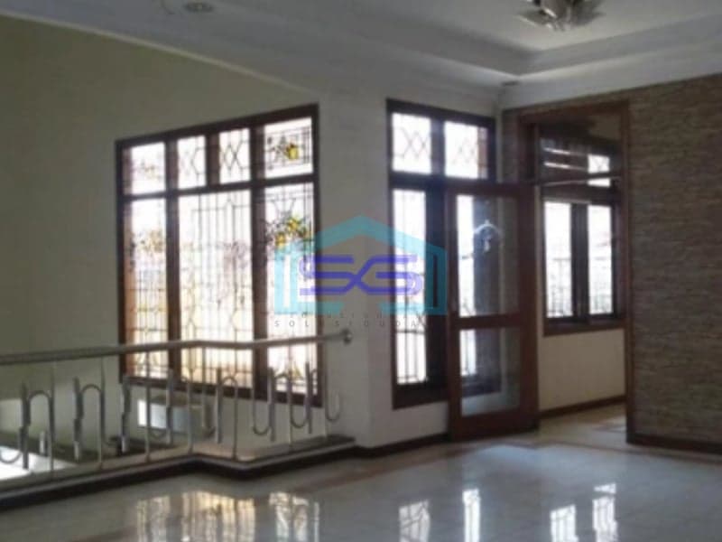 Disewakan Ruko Bangunan 2 Lantai Siap Pakai Tengah Kota Semarang Sangat Cocok Untuk Usaha LB 440m2