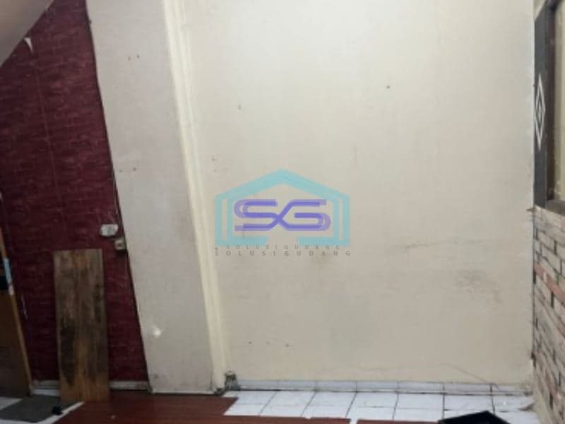 Disewakan Ruko 3 Lantai di Radin Inten Duren Sawit Jakarta Timur Luas 60m2