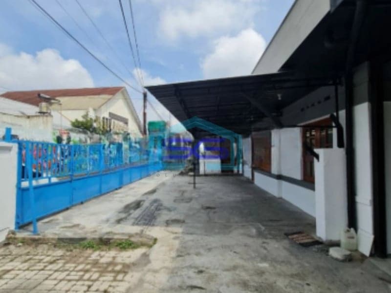 Dijual Ruang Usaha Strategis Dekat Jalan Slamet Riyadi Banjarsari Solo Luas Tanah 683m2