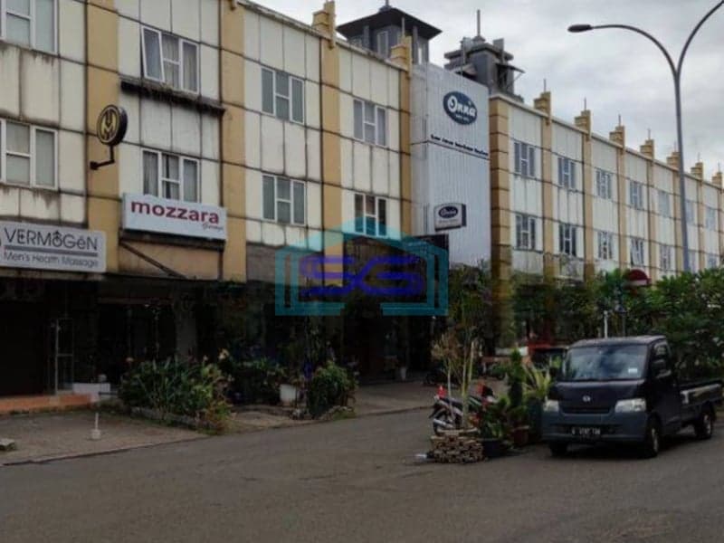 Dijual Ruko Golden Boulevard 3 Lantai di Serpong Tangerang Selatan