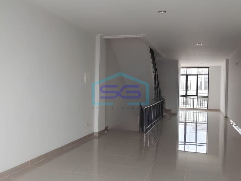 Disewakan Ruko 4 Lantai di Kelapa Gading Jakarta Utara Luas Bangunan 324 m²