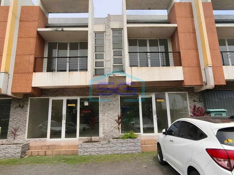 Strategic Shophouse for Sale in Cikupa Tangerang Banten Land Area 75 m²