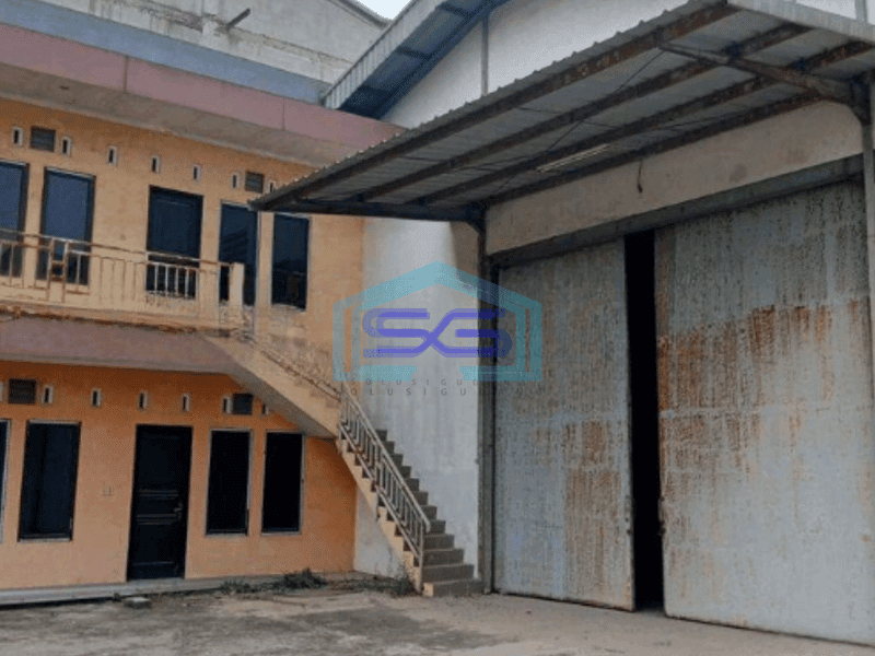 Dijual Gudang Akses Containe 40 Feet Luas Bangunan  2012 m² di Sepatan Tangerang