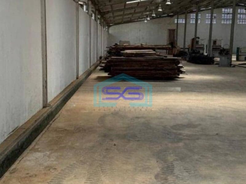 Dijual Gudang Strategis Zona Industri Luas Tanah 1,2 Ha Lokasi Sragen
