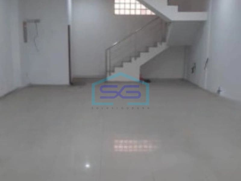 Disewakan Ruko Luas Tanah 282 m² Lokasi Strategis Bandung