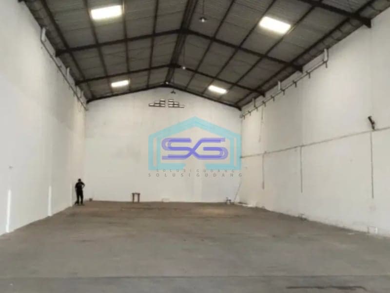Disewakan Gudang Surimulia Margomulyo Surabaya  Sebelah tol Luas Bangunan 432m2