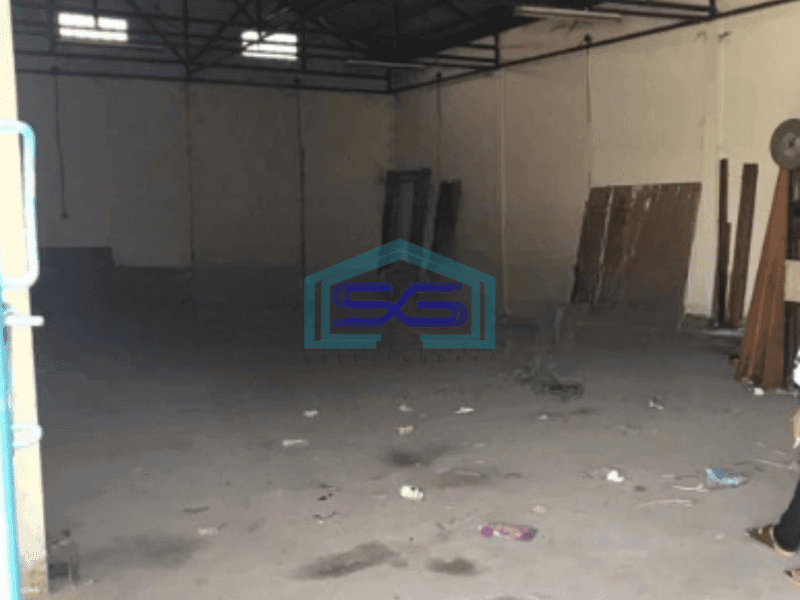 Dijual Gudang Lokasi Strategis Pinggir Jalan Raya Tarumajaya Bekasi Luas Bangunan 228 m²