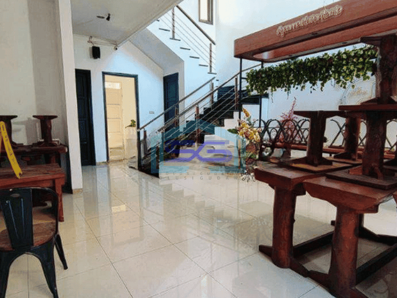 Disewakan Ruang Usaha 2 Lantai di Sidoarjo Luas Bangunan 350m2