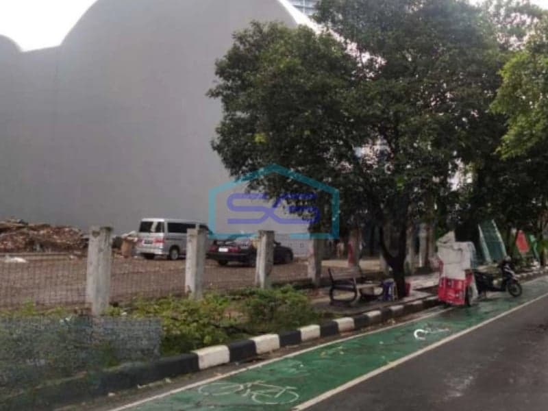 Disewakan Tanah Cocok Untuk Bisnis di Puri Indah Jakarta Barat LT 1843m2