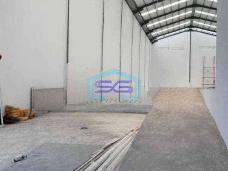 Disewakan Gudang Ada Kantor Luas Tanah  930 m² Lokasi di Pakuhaji Tangerang